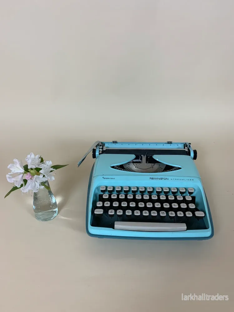 Skrivmaskin i ljusblått från Remington - Bild 3