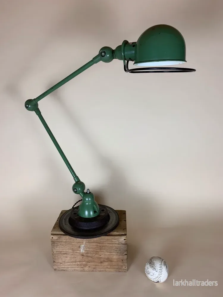 Jieldé lampa i grönt för vägg eller bord