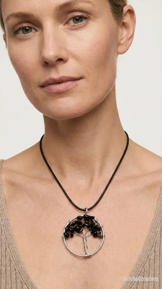 Halsband med svart agat – Livets träd-hänge - Bild 3