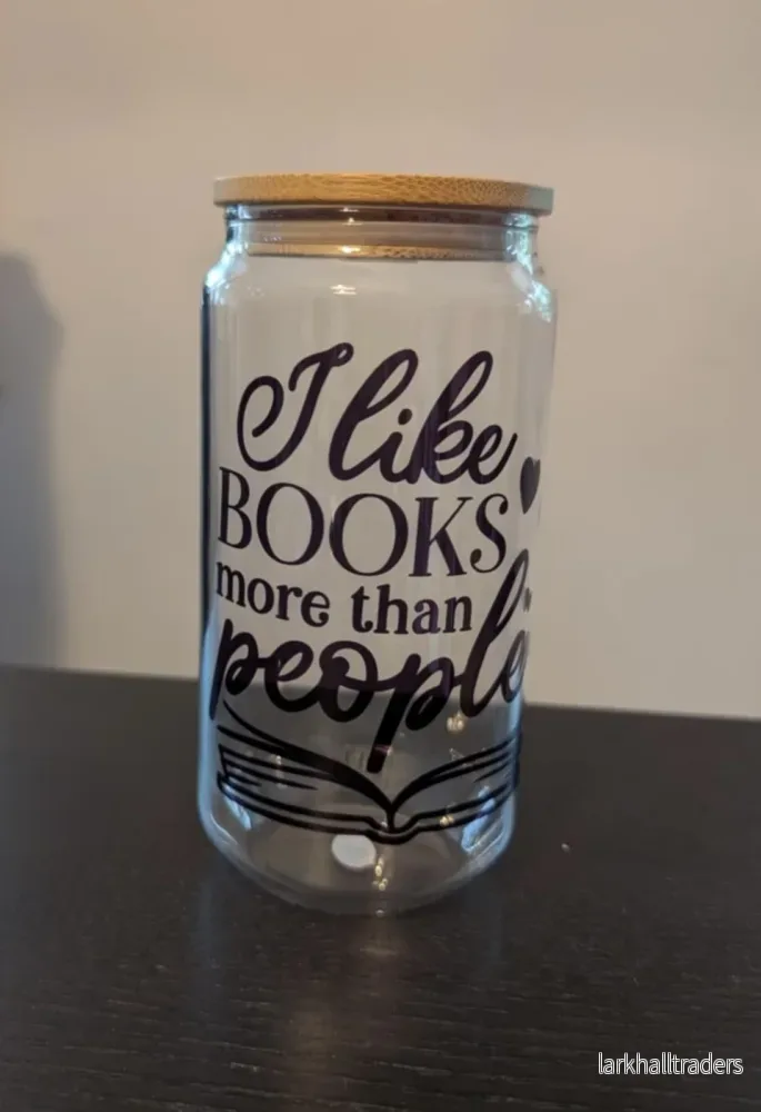 Glas - I like books more than people