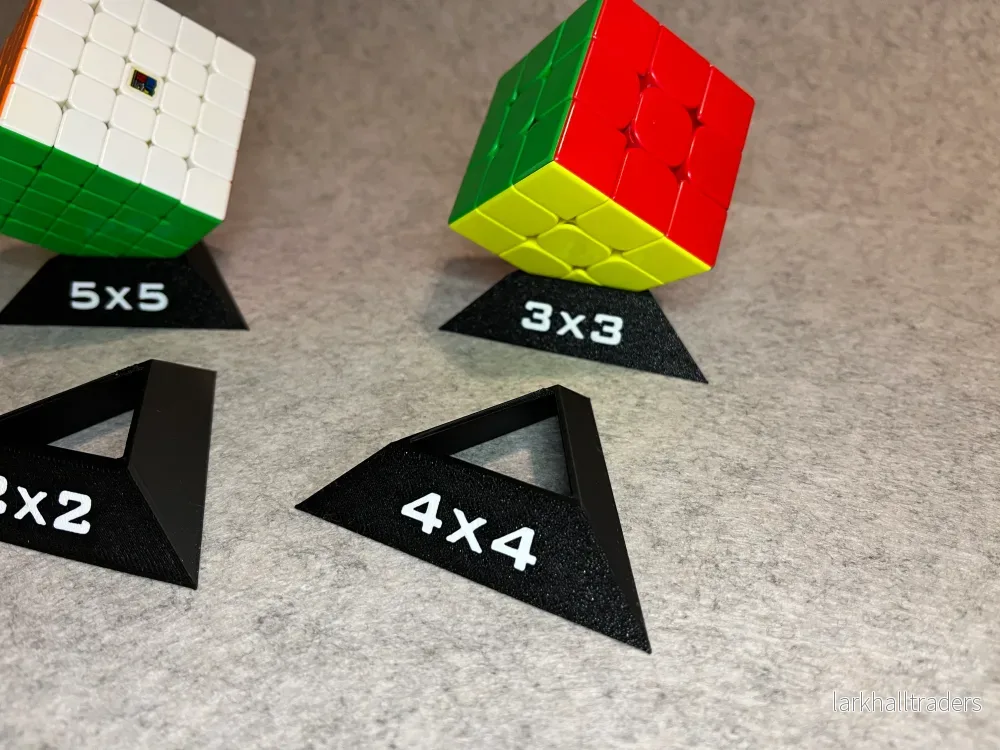 Ställ för Rubiks kub – set med 4 störlekar (2×2–5×5) - Bild 3