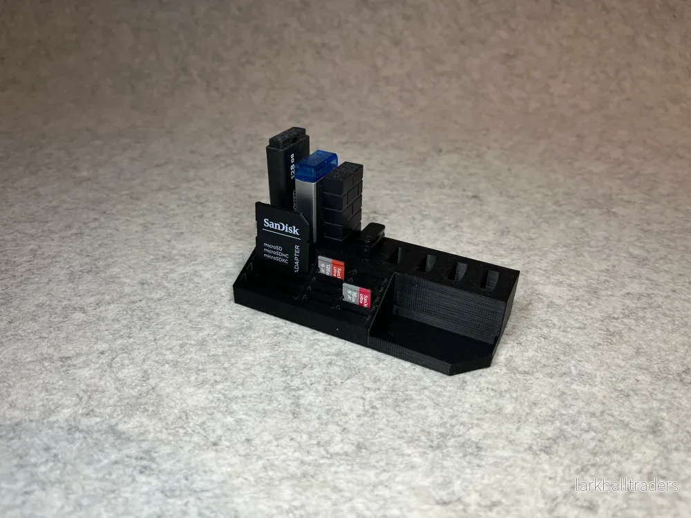 Förvaringsställ för MicroSD, USB-minnen & SD-kort Förvaringsställ för MicroSD, USB-minnen & SD-kort
