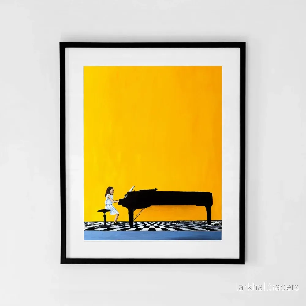 The girl at the Grand Piano – Inramad begränsad giclée Print, signerad och numrerad, upplaga om 40