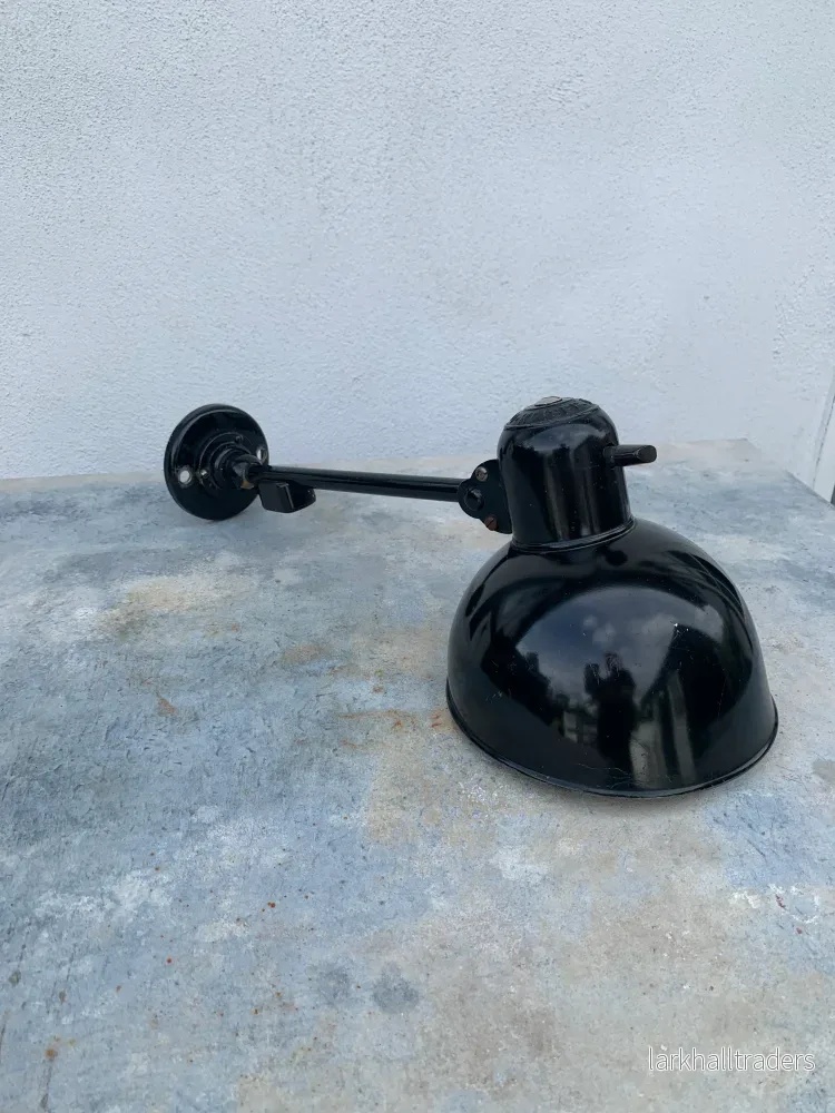 Kaiser Idell 6723 – Original svart Kaiser Idell 6723 – Original svart