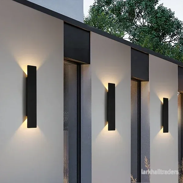 LjusLina – Vattentät LED Vägglampa i Aluminium – Energieffektiv Utomhusbelysning