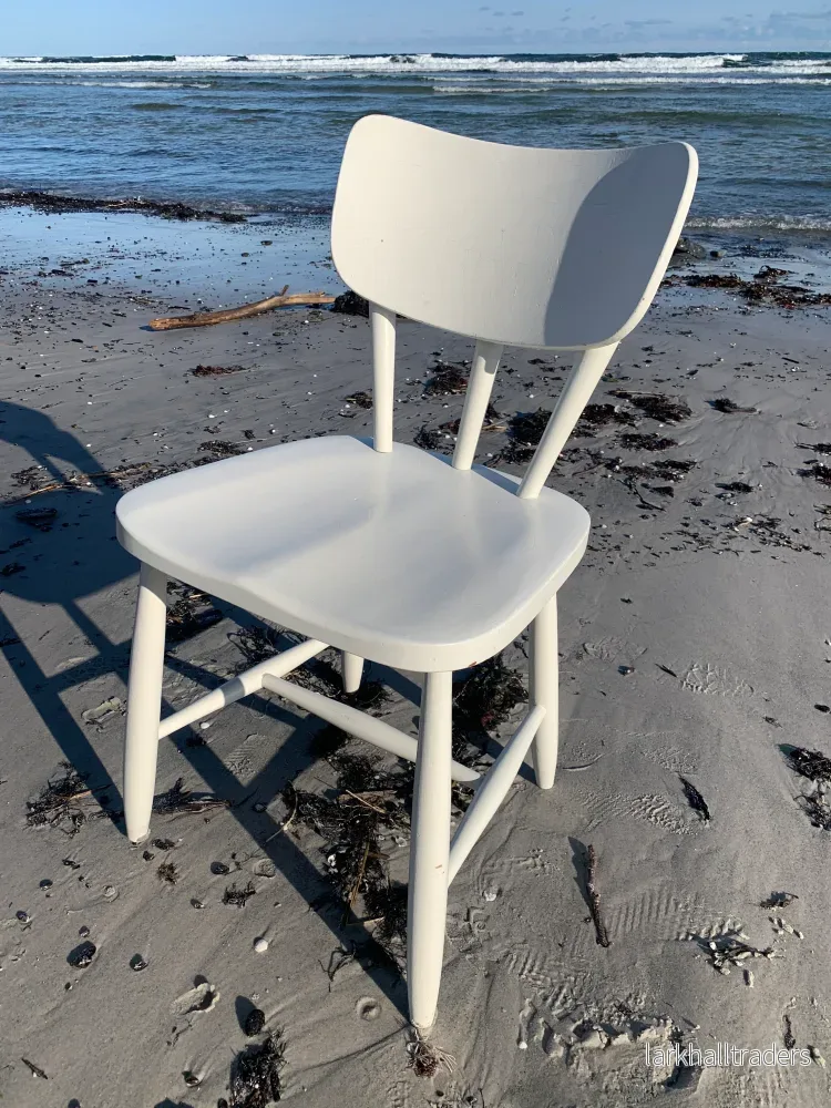 Stol med snygg design - Bild 2