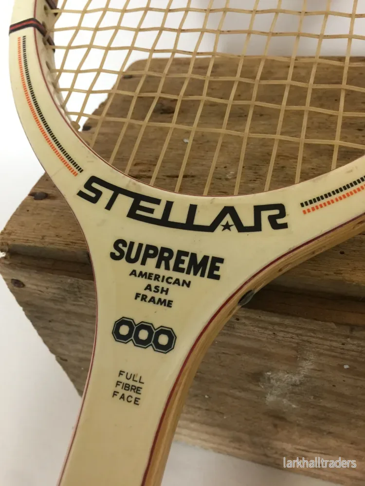 Vackert och gammalt tennisracket - Bild 2