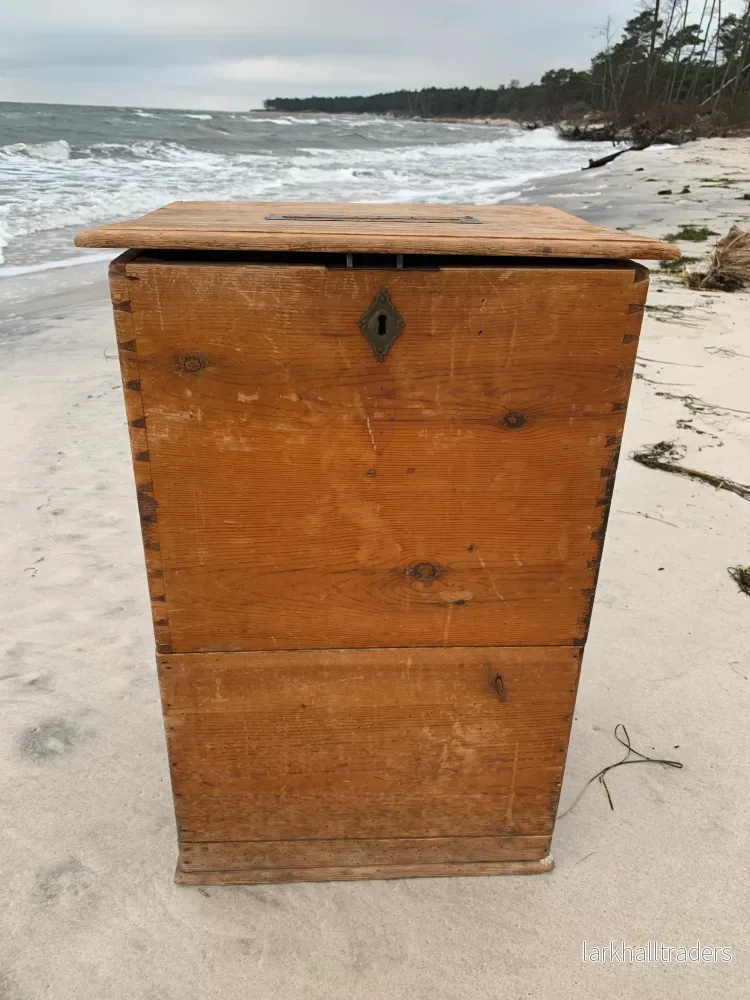 Rolig gammal valurna från Bornholm - Bild 3