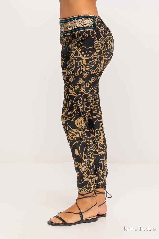 Embroidered Boho Pants Black & Gold - Bild 3