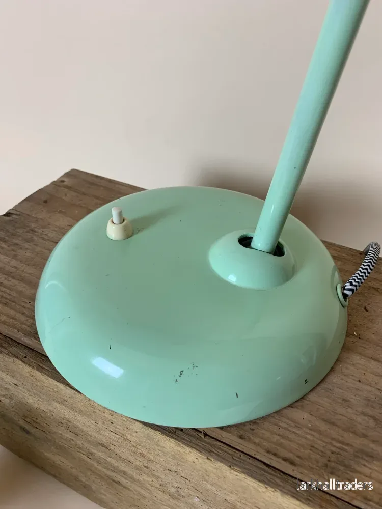Kaiser Idell 6556 bordslampa - ljusgrön - Bild 3