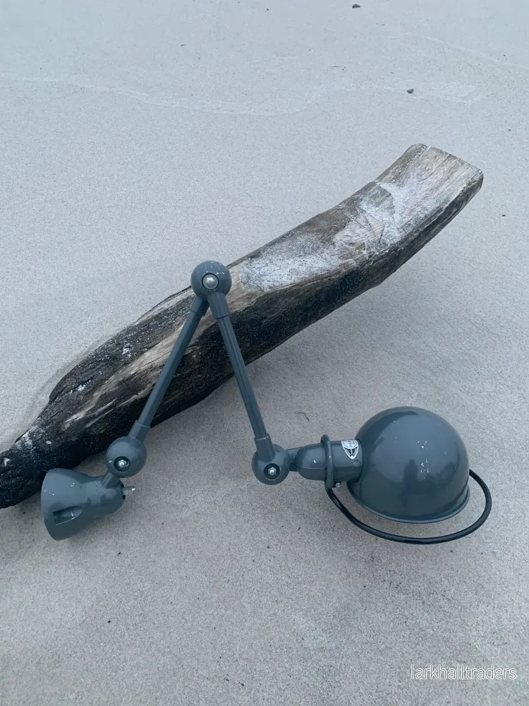 Jieldé vägglampa – Grå Jieldé vägglampa – Grå