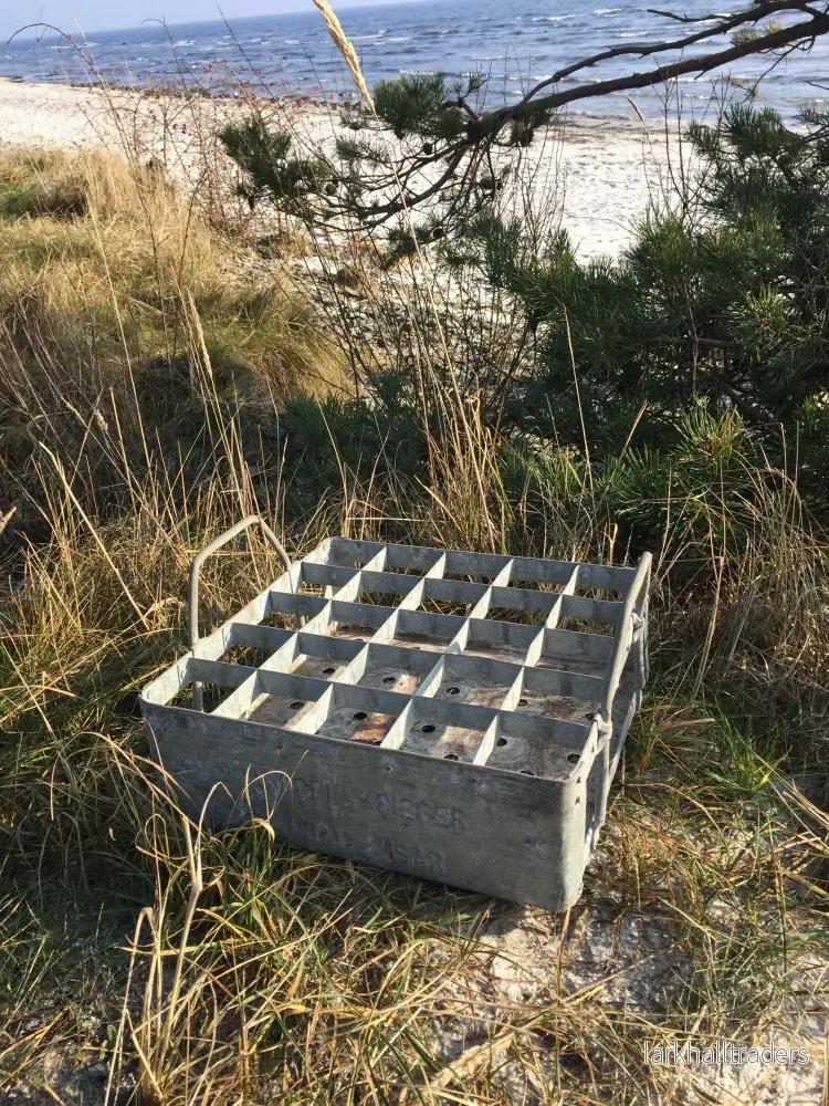 Rå och läcker öllåda i metall - Bild 3