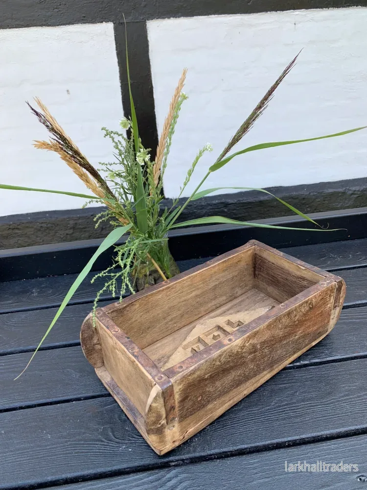 Tegelform i trä med metallstämpel i botten - Bild 2