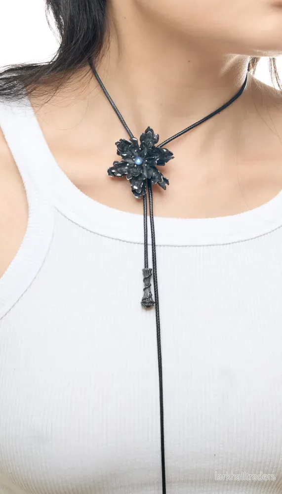 Shadow Loop Bolo slips Halsband
