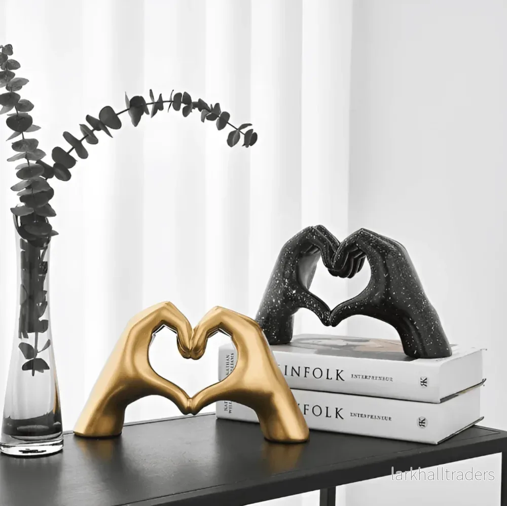 EvighetsGrepp Skulptur – Modern Kärleksfigur i Sammanflätade Händer EvighetsGrepp Skulptur – Modern Kärleksfigur i Sammanflätade Händer