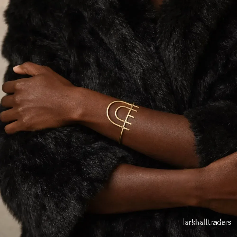 Oru Armband – Justerbart Handgjort i Afrika