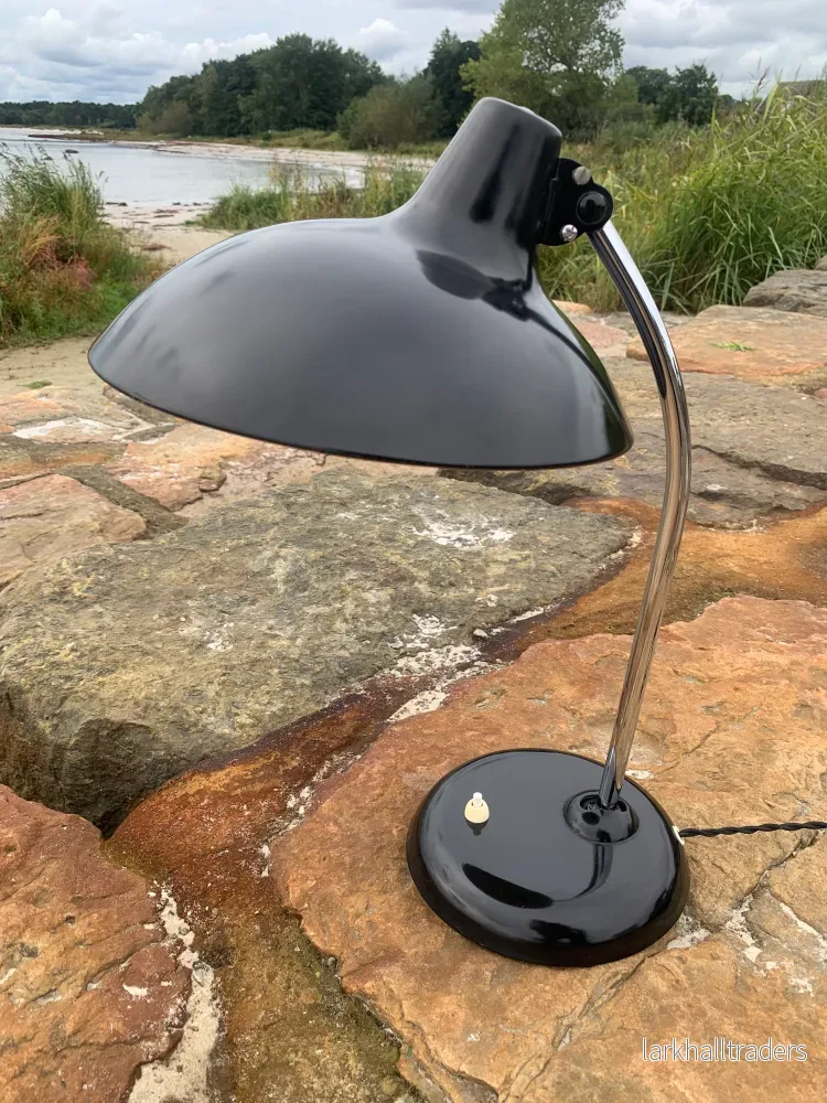 Kaiser Idell 6786 – Original svart