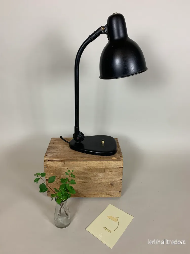 Vacker vintagelampa tillskriven Vilhelm Lauritzen Vacker vintagelampa tillskriven Vilhelm Lauritzen