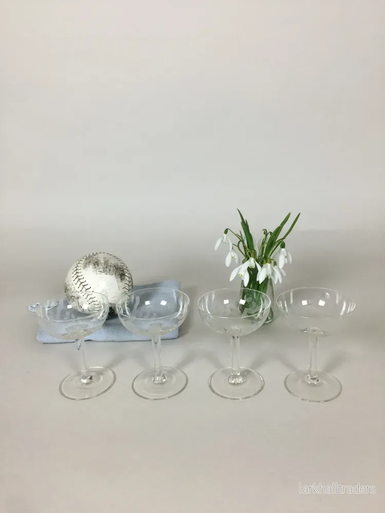 Vackra glas (fyra stycken säljs tillsammans) - Bild 3