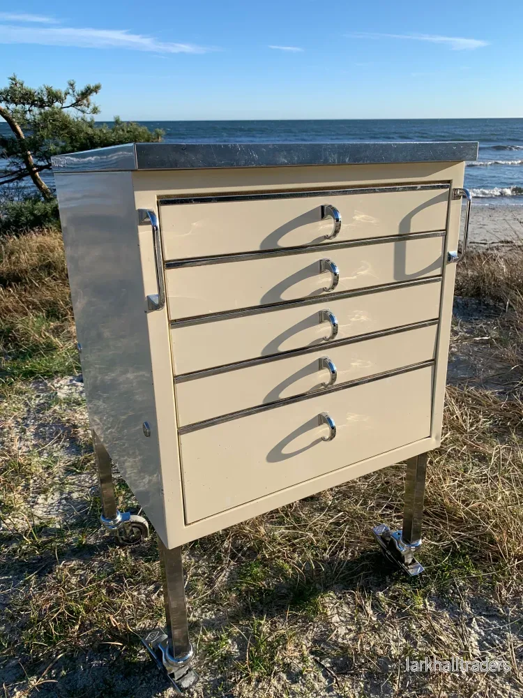 Tandläkarbord med lådor och hjul - Bild 2