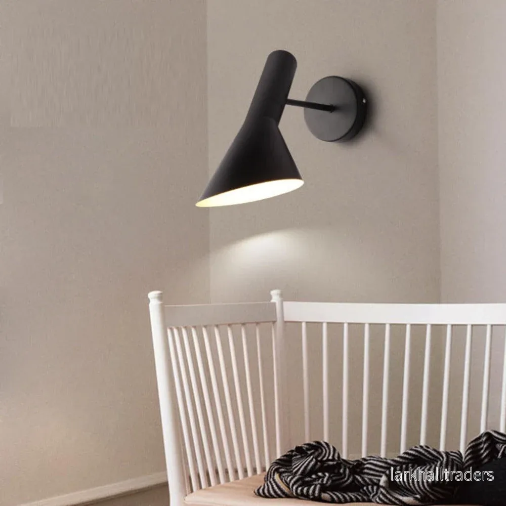 LumoArc – Justerbar Svart LED Vägglampa för Moderna Rum - Bild 3