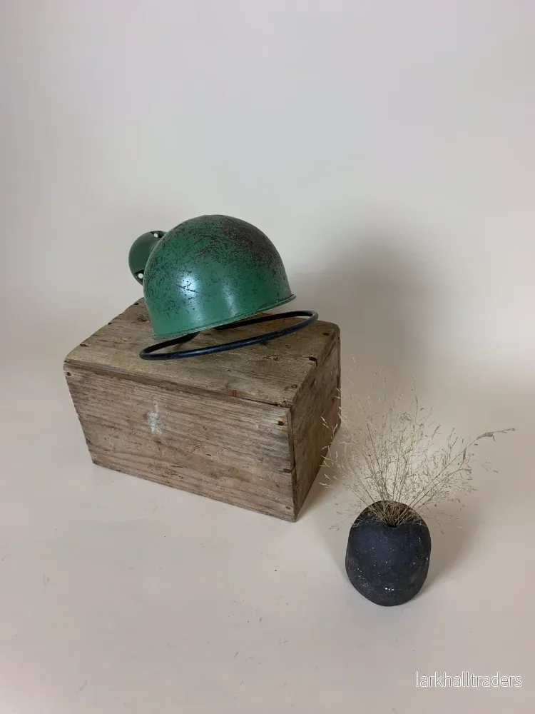 Grön Jieldé lampa med mycket patina - Bild 3