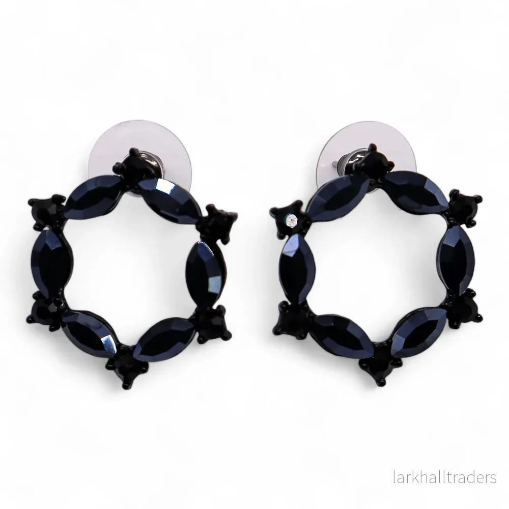 Loopörhängen i svart glas – vintageinspirerad design
