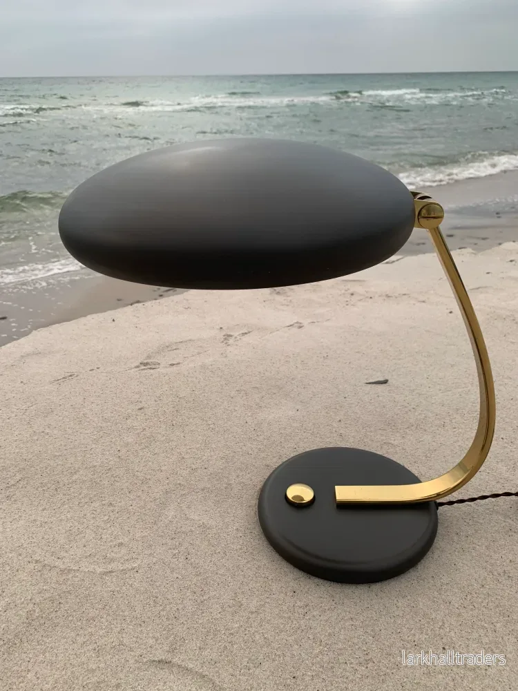 Vintage lampa. Vintage lampa.