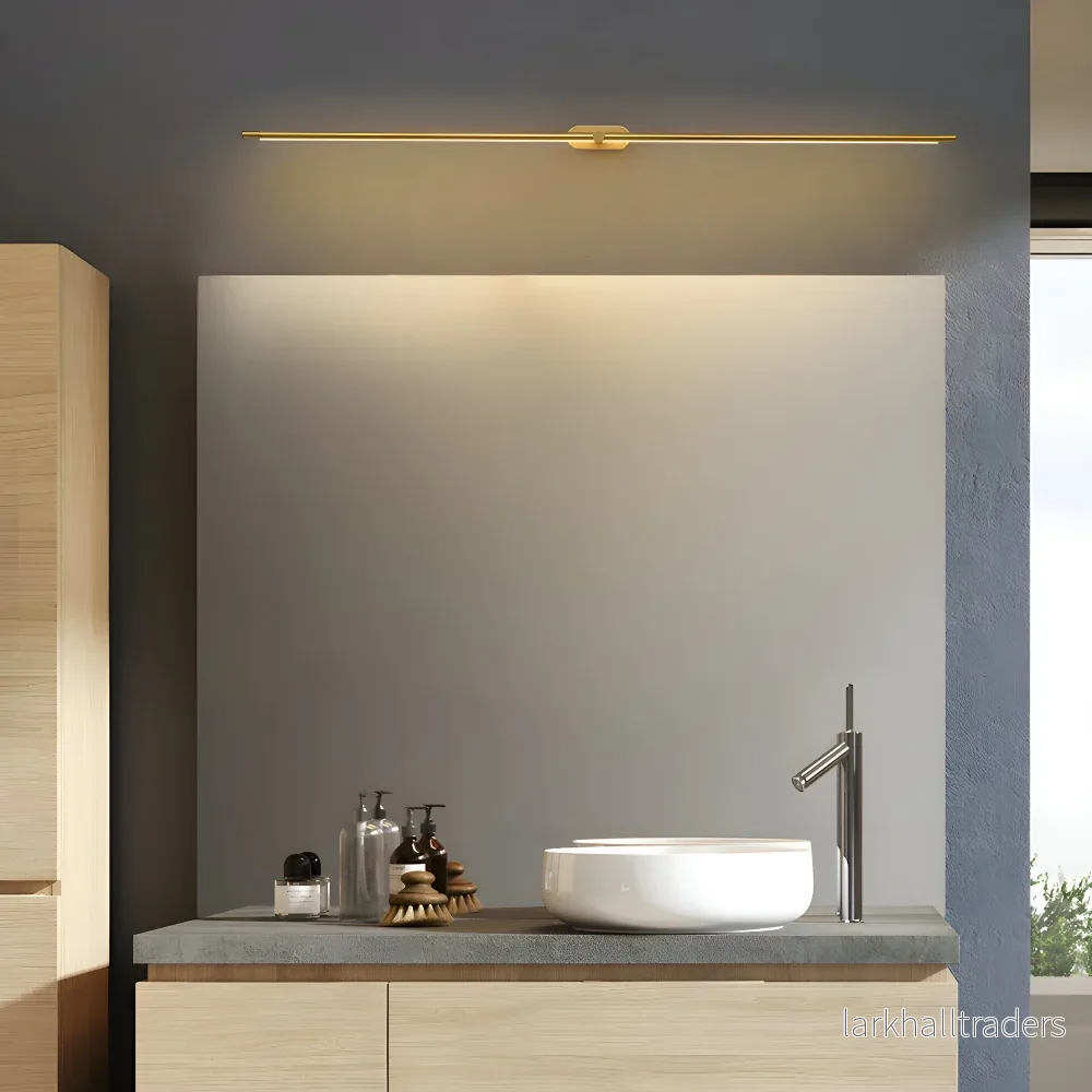 LineaCharge – Smal LED Vägglampa i Svart/Guld med Elegant Design - Bild 3