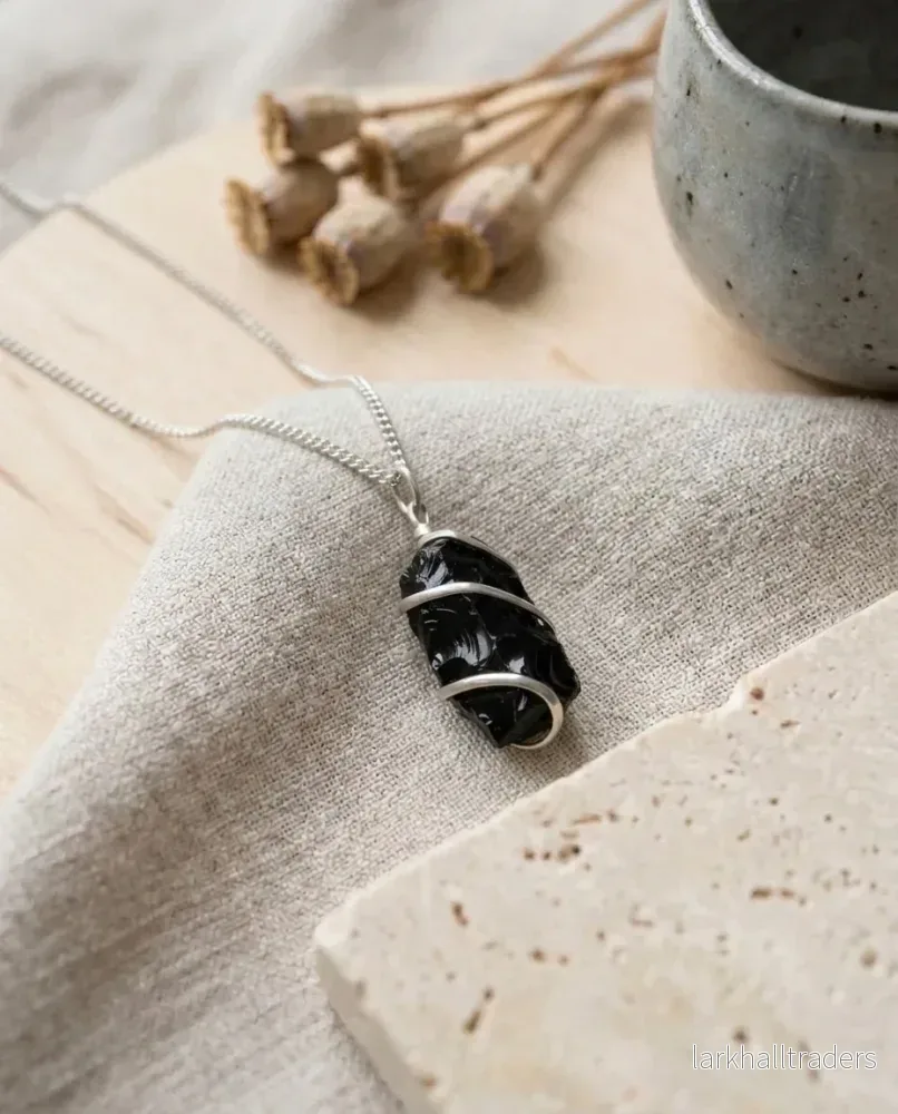 Halsband med svart onyx – kaskadtråd - Bild 3