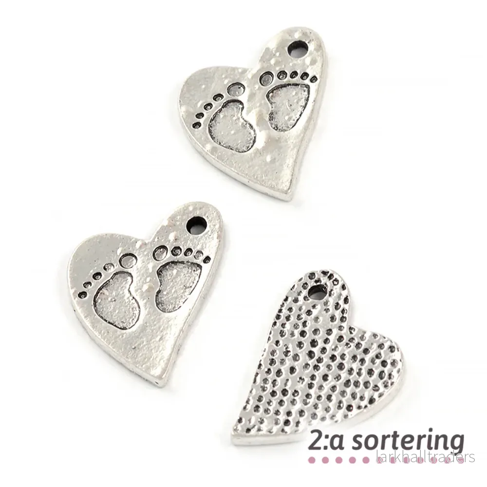 Berlock, hjärta med babyfötter, antiksilver, 16x19mm, 3st – 2:a sortering