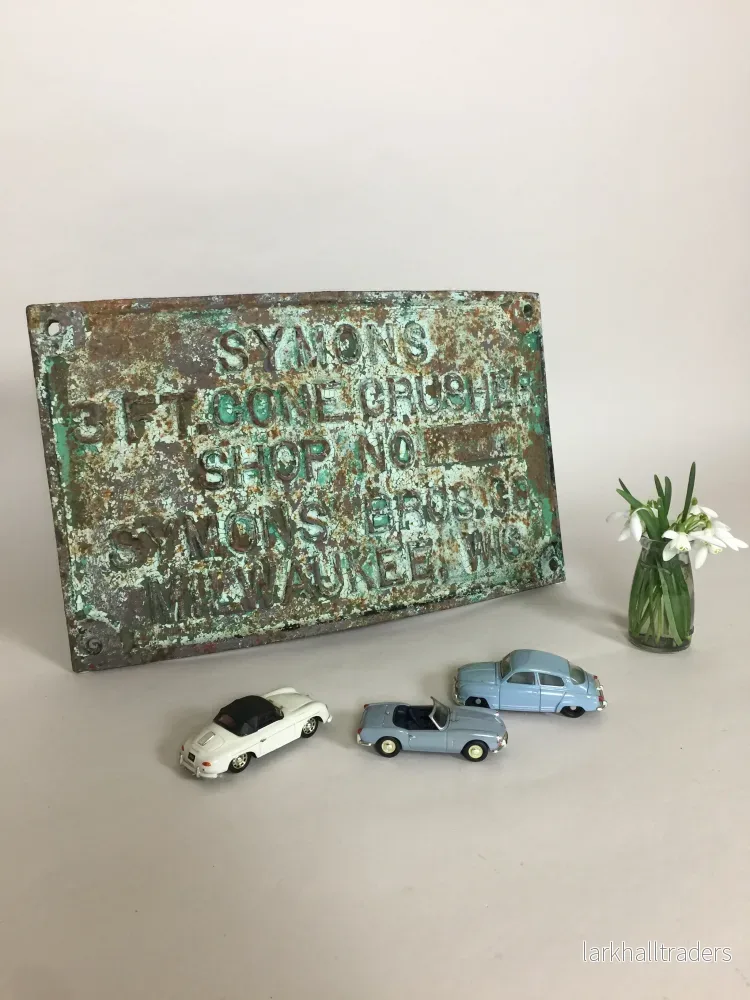 Vacker och svängd gammal skylt med mycket fin patina - Bild 3