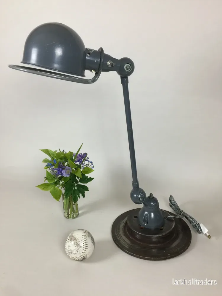 Jieldé bordslampa i grått med strömbrytare Jieldé bordslampa i grått med strömbrytare