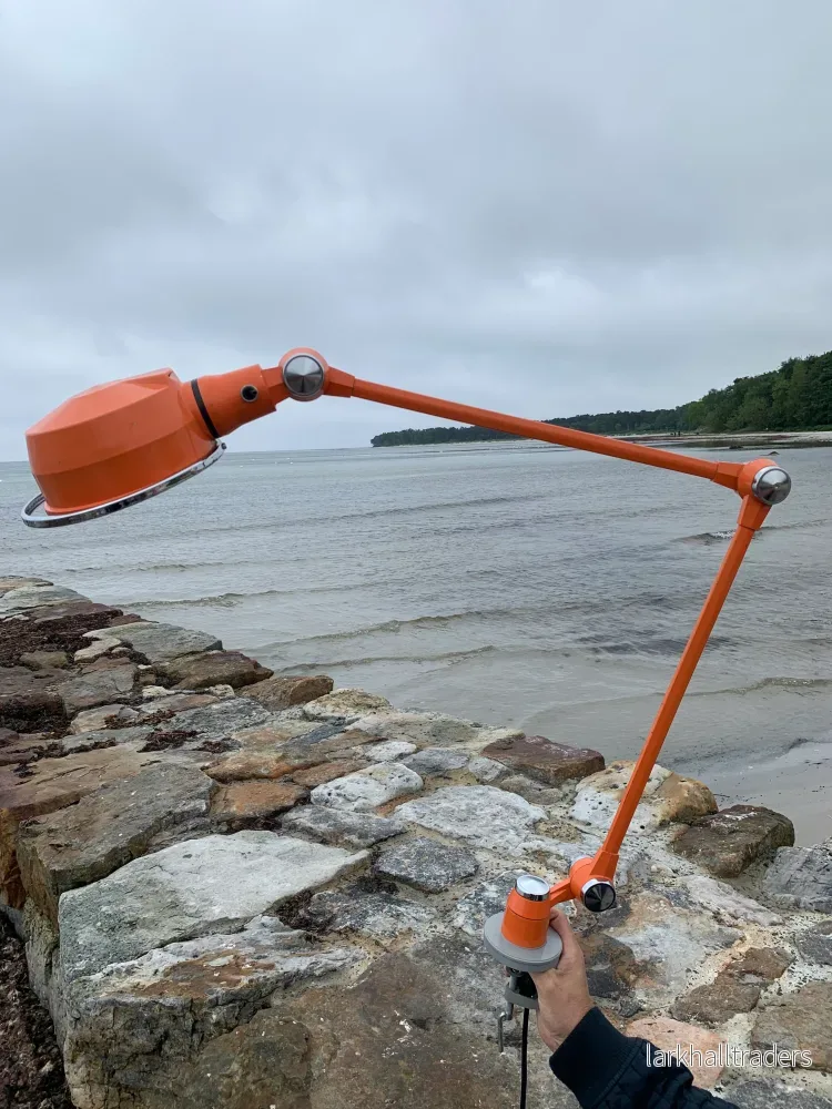 Jieldé-lampa med bordsfäste Jieldé-lampa med bordsfäste