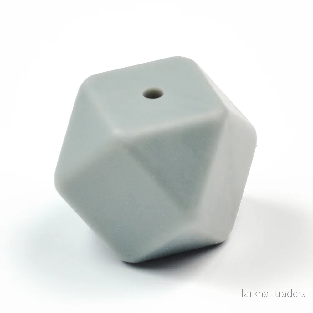Kantig silikonpärla, ljusgrå, 18mm Kantig silikonpärla, ljusgrå, 18mm