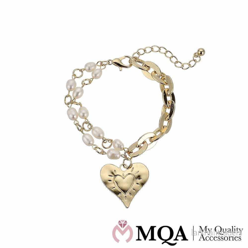 Armband, guld i färg, pärlor, hänge med hjärta, justerbart Armband, guld i färg, pärlor, hänge med hjärta, justerbart