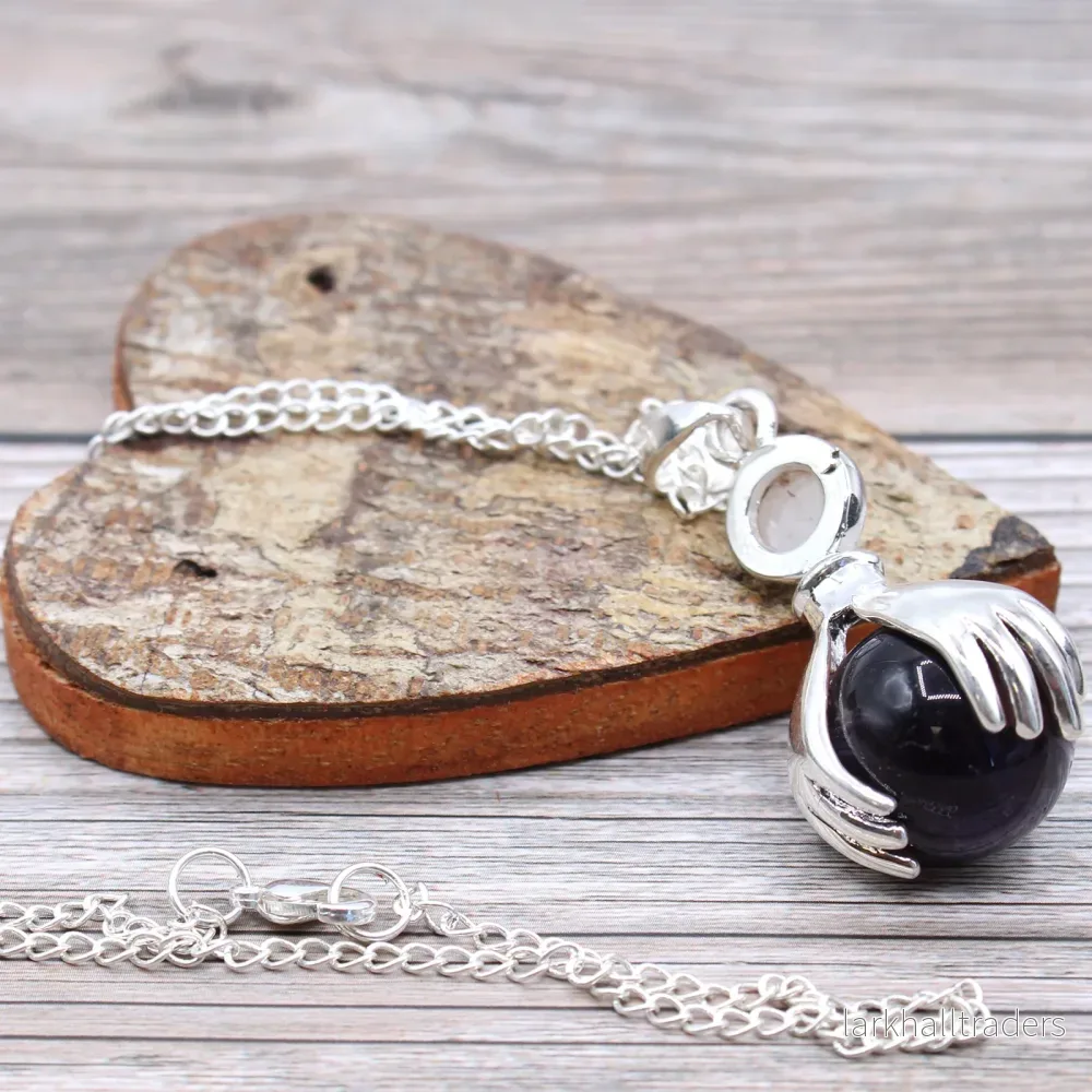 Halsband med ametist – handformat hänge - Bild 3