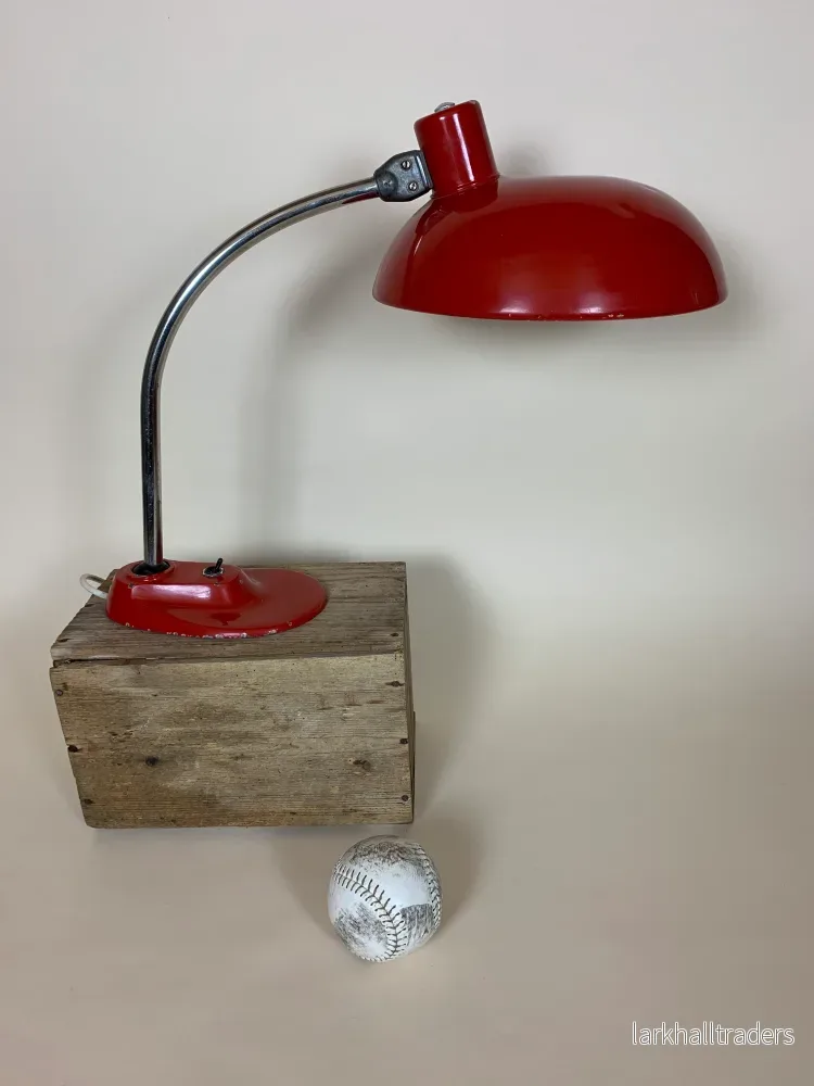 Marianne Brandt bordslampa – Röd Marianne Brandt bordslampa – Röd