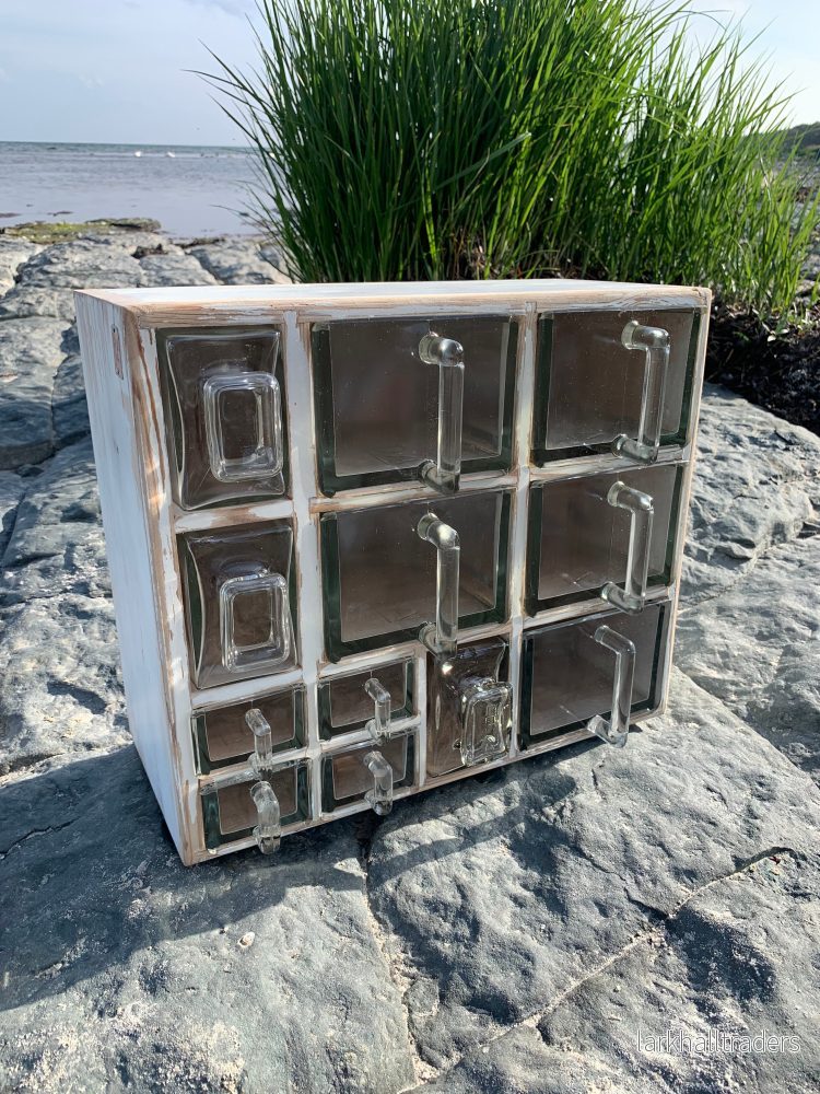 Kökshylla med glaslådor - Bild 3