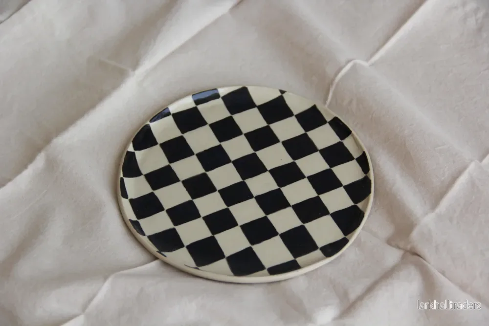 Checkmate’s Tallrik Checkmate’s Tallrik