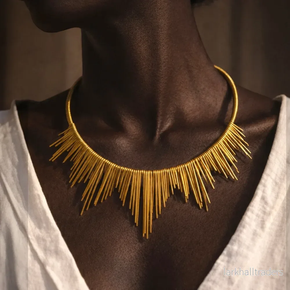 Anyanwu Halsband – Guldpläterad – Handgjord i Afrika