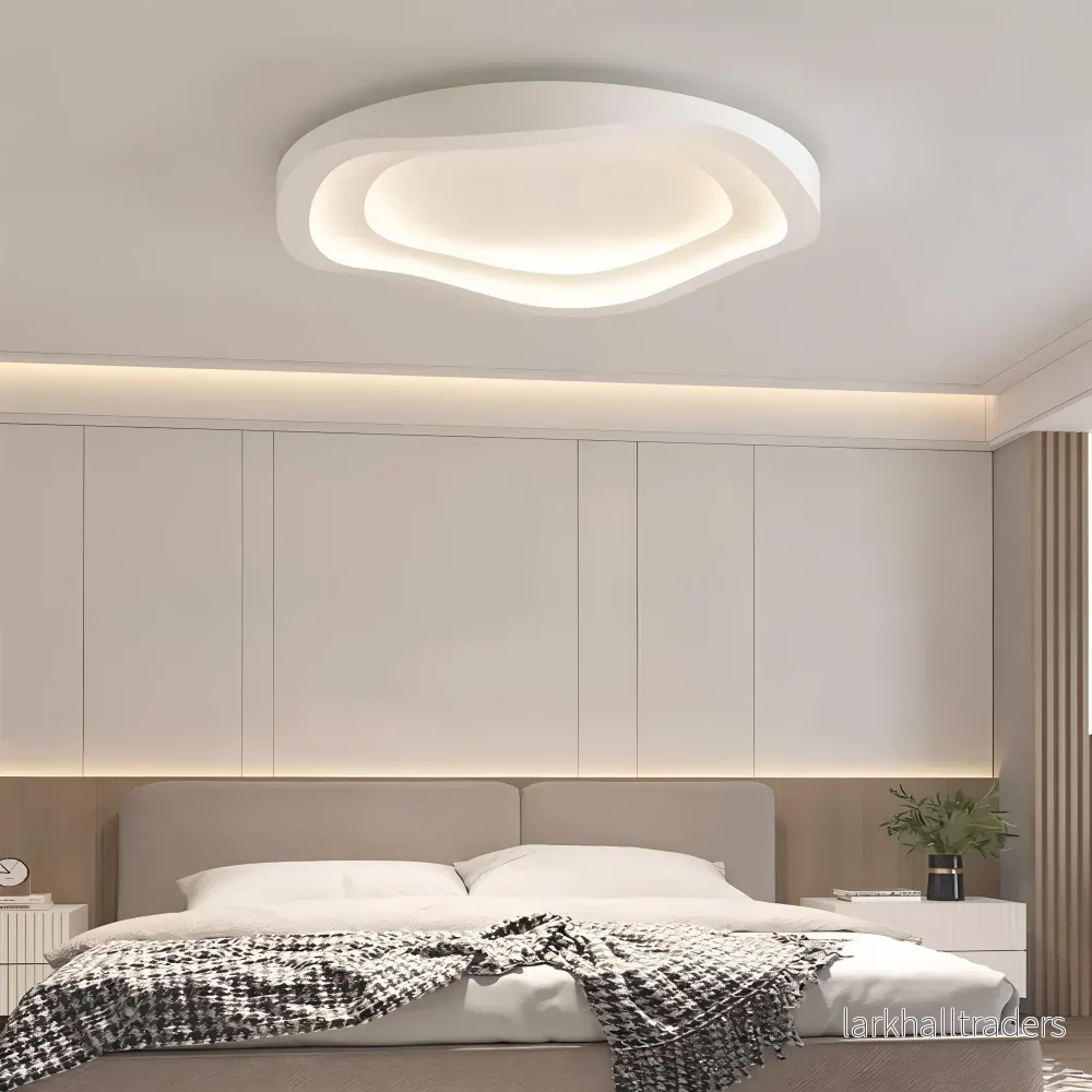 Aurévo – Dimbar Vit Taklampa med Kurvig Minimalistisk Design Aurévo – Dimbar Vit Taklampa med Kurvig Minimalistisk Design