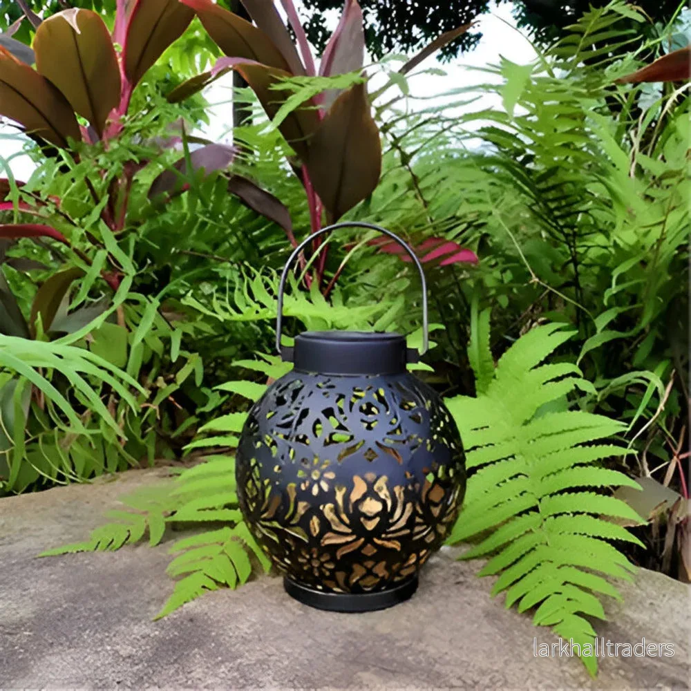 SunRust Lantern – Solcellsdriven Hänglykta i Rustik Design - Bild 2