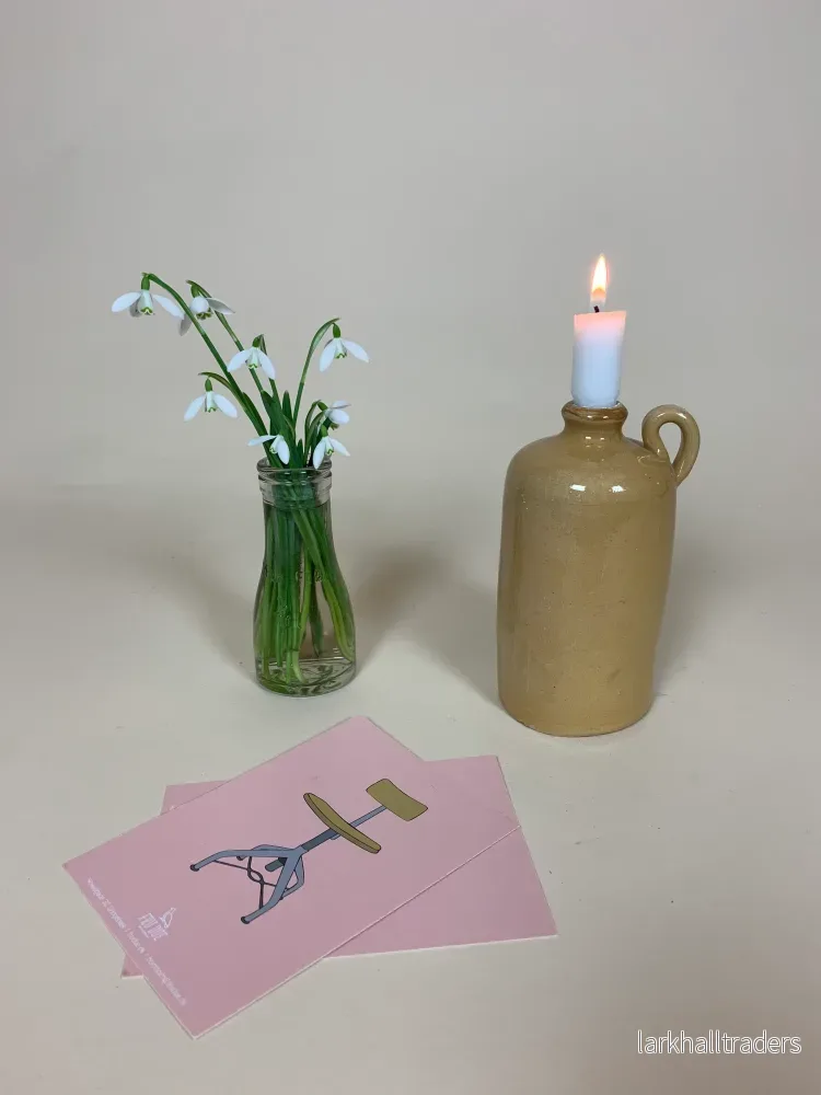 Vacker fransk keramikburk (kan användas för ljus) Vacker fransk keramikburk (kan användas för ljus)