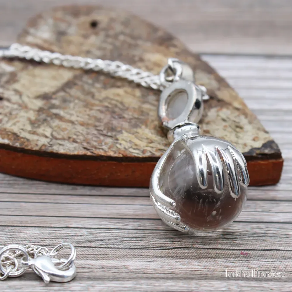 Halsband med bergkristall – handformat hänge - Bild 3