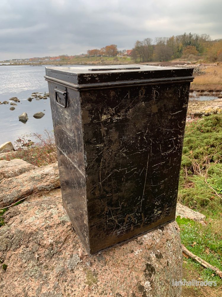 Valurnor med mycket patina och historia - Bild 3