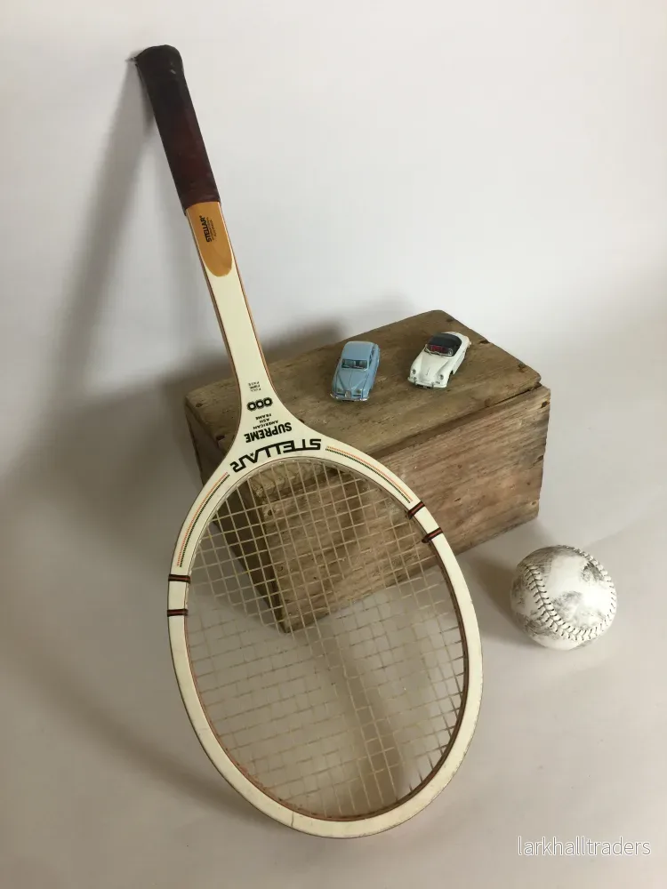 Vackert och gammalt tennisracket