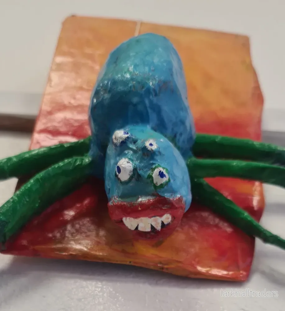 Jag ser dig - väggskulptur