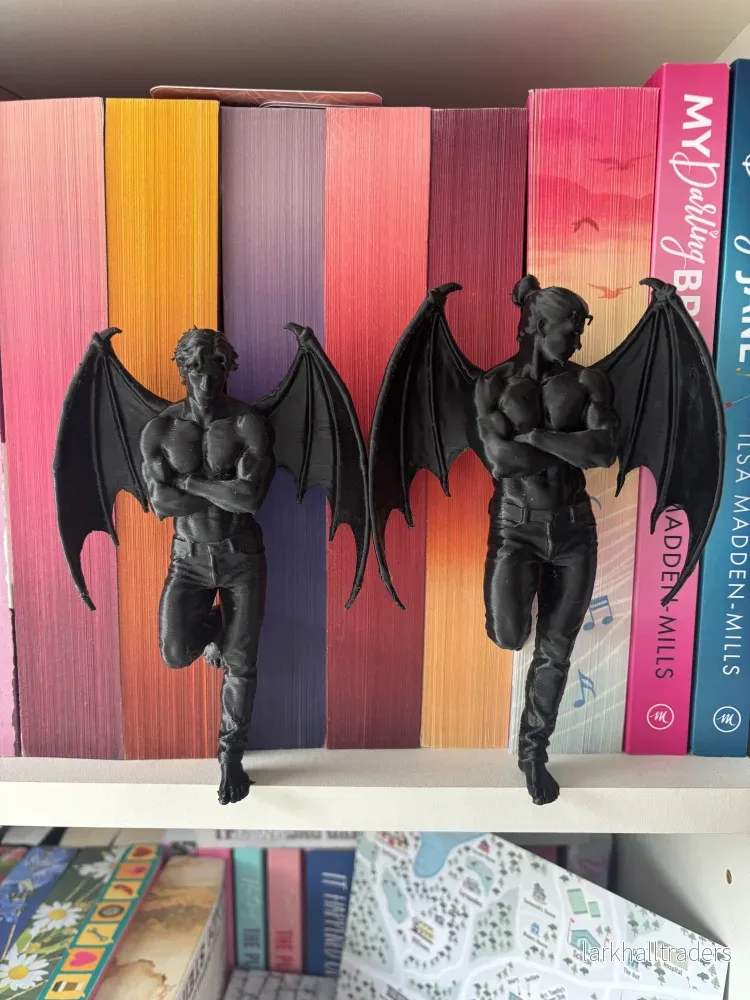 Hyllfigur – Bat Boy Medium