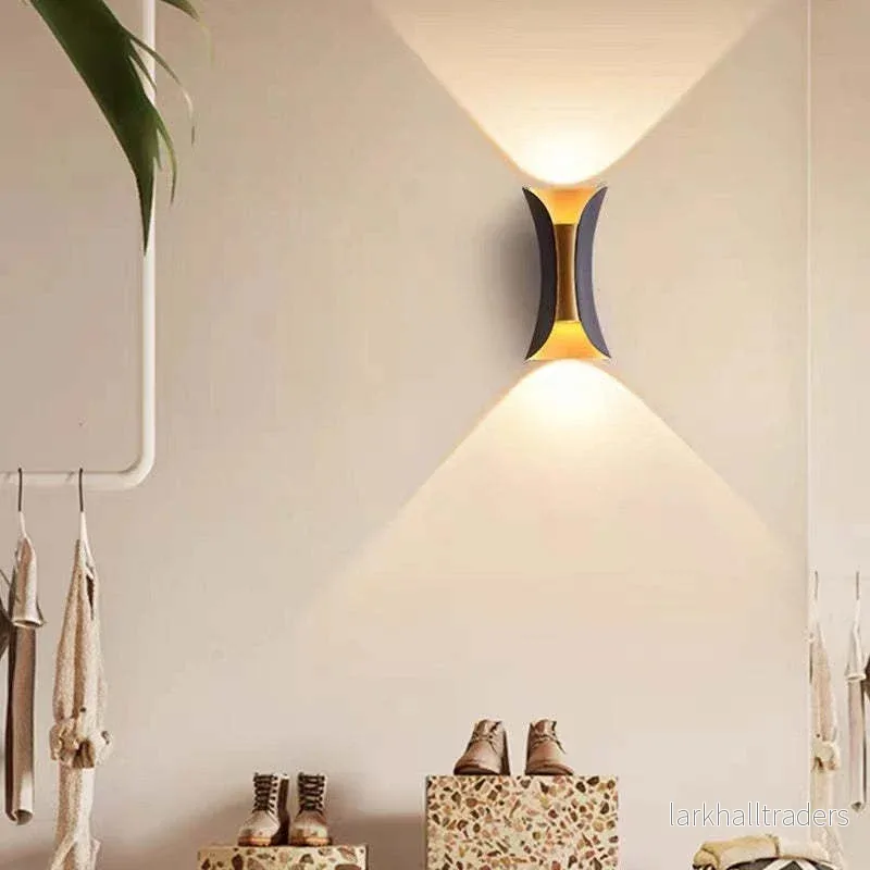 LjusLyx – Modern LED Vägglampa för Utomhusbruk med Elegant Design - Bild 2
